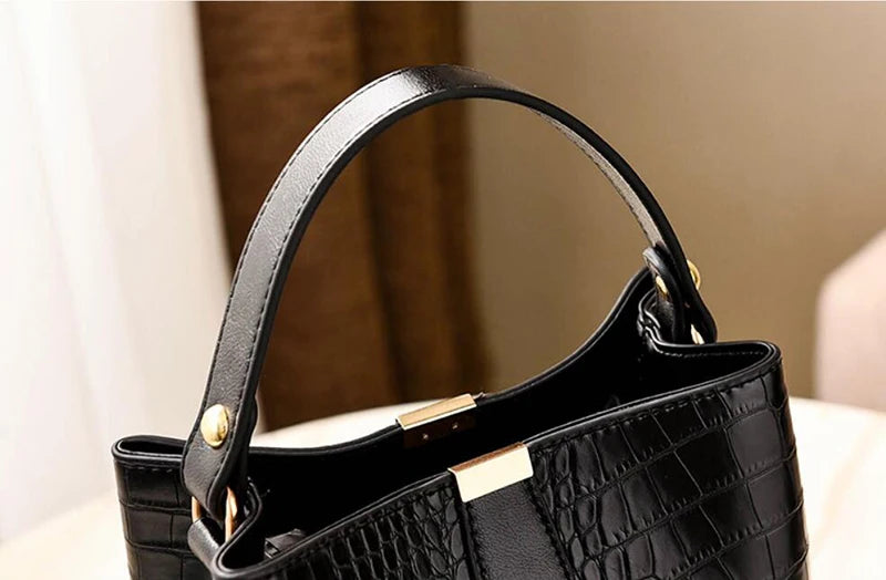 Yogodlns Retro Alligator Bucket Bags for Women Clean Vanilla Store