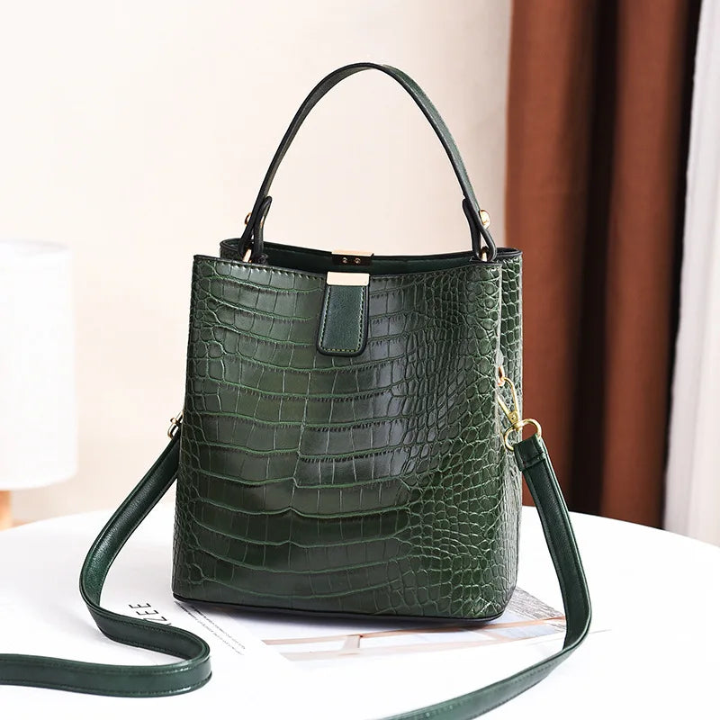 Yogodlns Retro Alligator Bucket Bags for Women Clean Vanilla Store