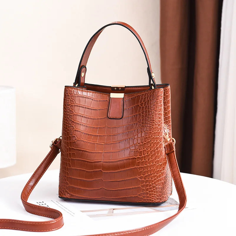 Yogodlns Retro Alligator Bucket Bags for Women Clean Vanilla Store