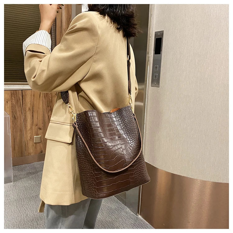 Vintage Crocodile Pattern Crossbody Bag for Women Clean Vanilla Store