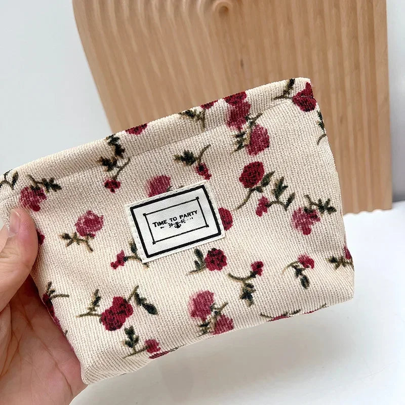 New Small Women's Cosmetic Bag with Floral Design Clean Vanilla Store