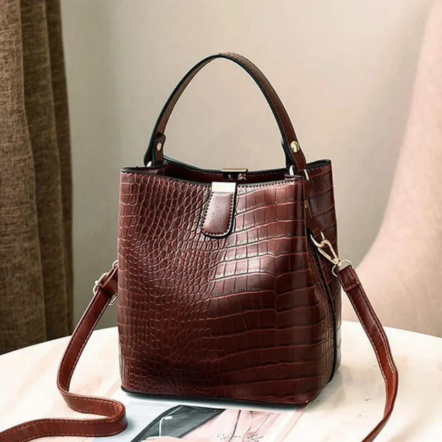 Yogodlns Retro Alligator Bucket Bags for Women Clean Vanilla Store