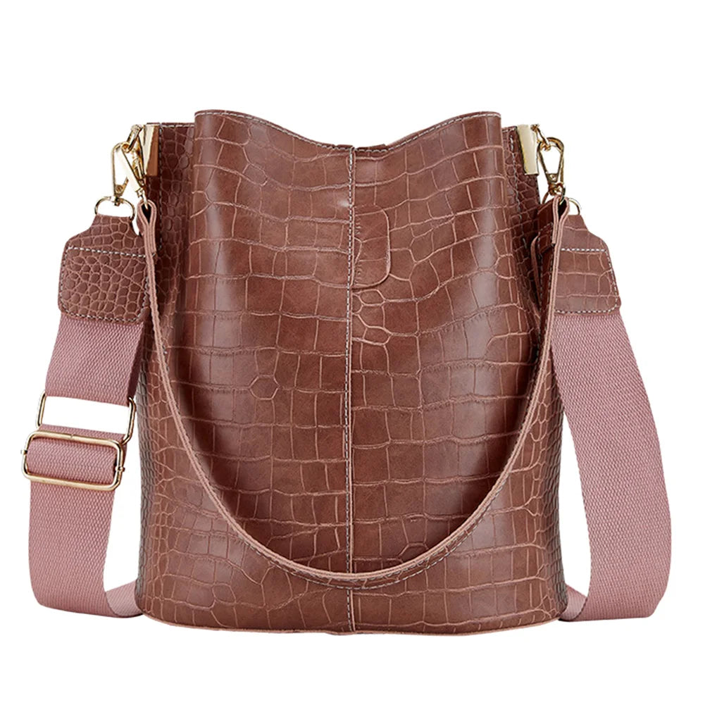 Large-Capacity Crocodile Pattern Leather Crossbody Bag Clean Vanilla Store