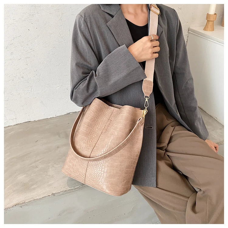 Vintage Crocodile Pattern Crossbody Bag for Women Clean Vanilla Store