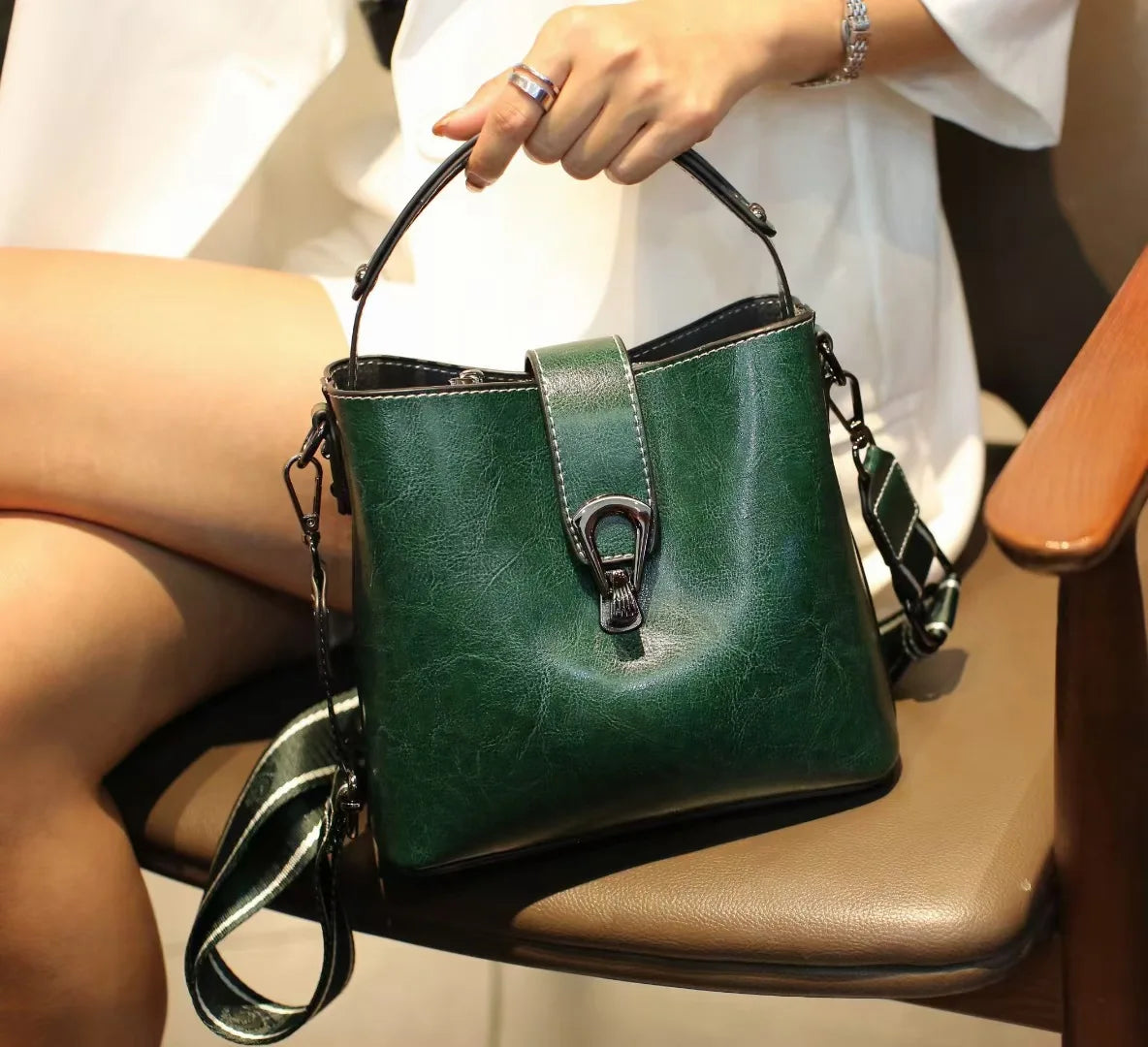 Real Oil Wax Leather Women's Bucket Bag - Large Capacity Clean Vanilla Store