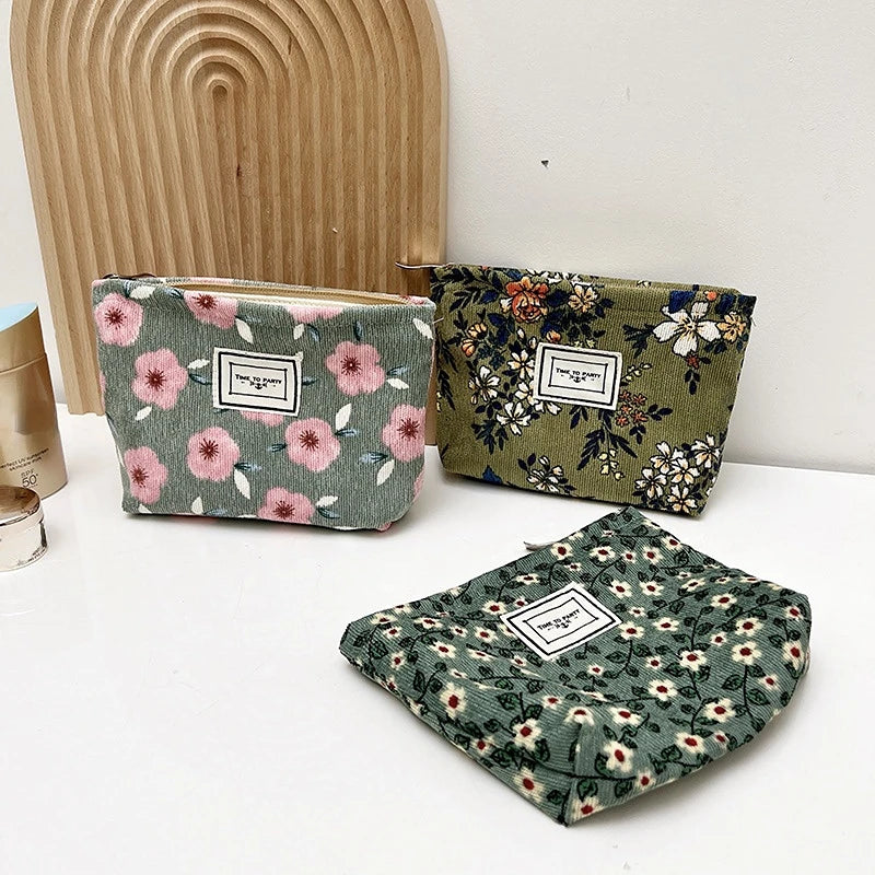 New Small Women's Cosmetic Bag with Floral Design Clean Vanilla Store