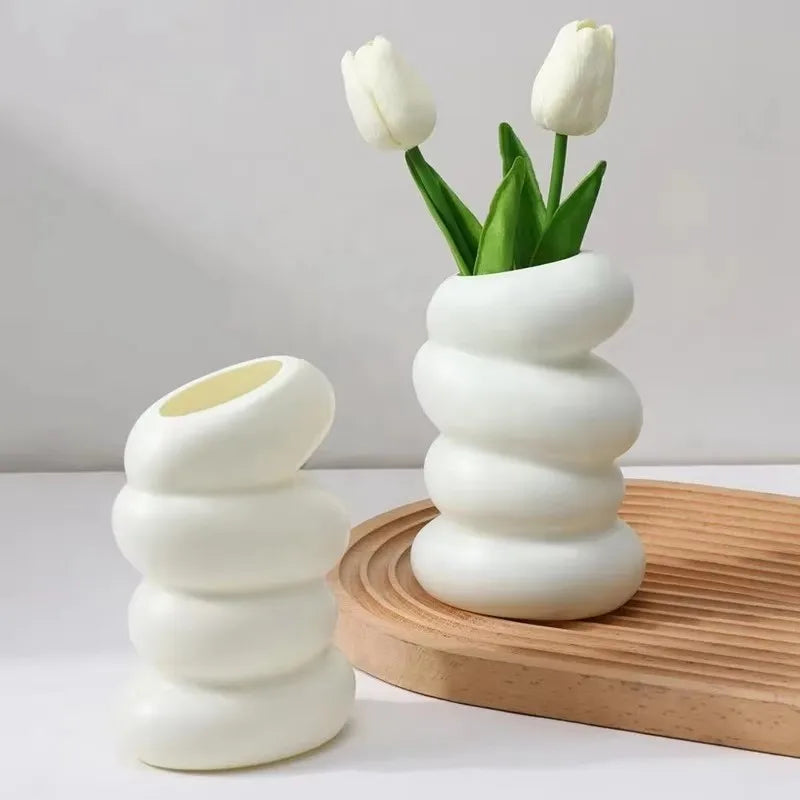 Nordic Creative White Spiral Flower Vase 1PC Clean Vanilla Store