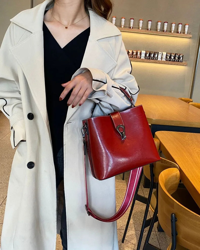 Real Oil Wax Leather Women's Bucket Bag - Large Capacity Clean Vanilla Store
