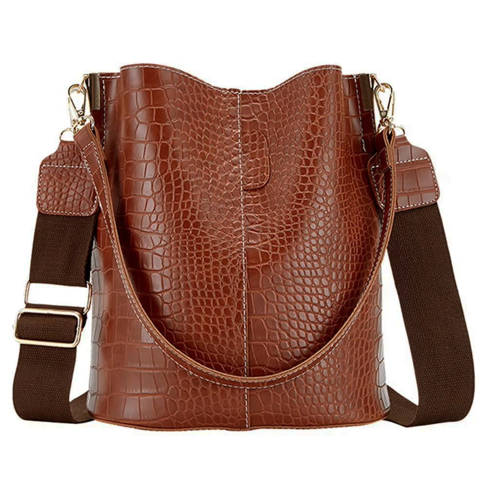 Large-Capacity Crocodile Pattern Leather Crossbody Bag Clean Vanilla Store