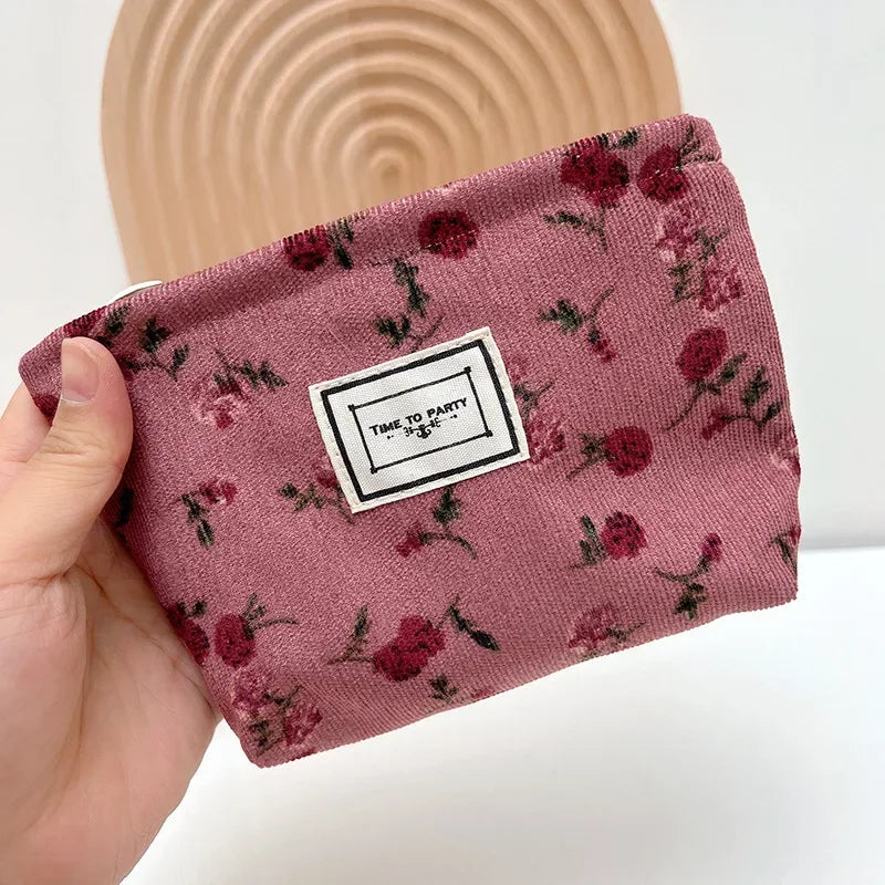 New Small Women's Cosmetic Bag with Floral Design Clean Vanilla Store