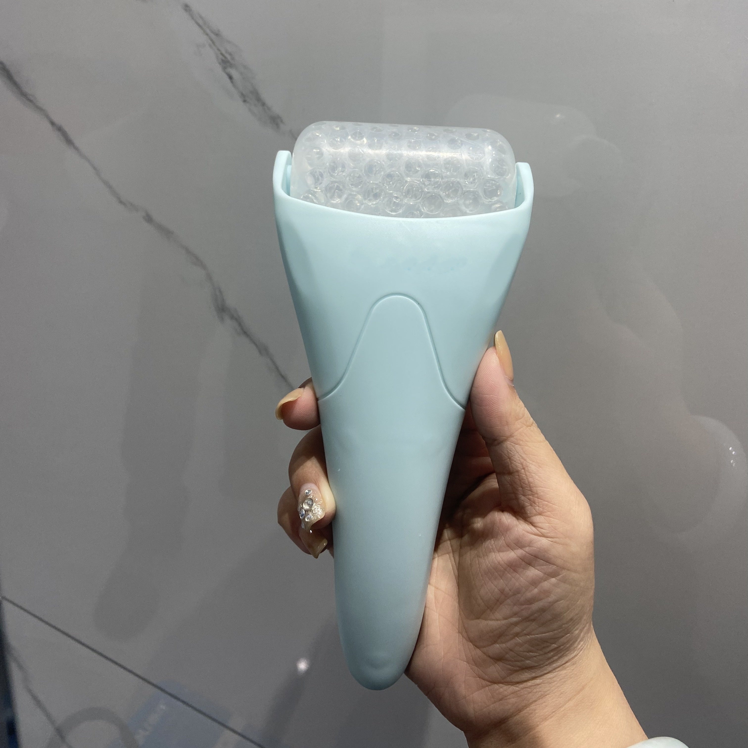 Refresh & Revitalize Skin with Unscented Ice Roller