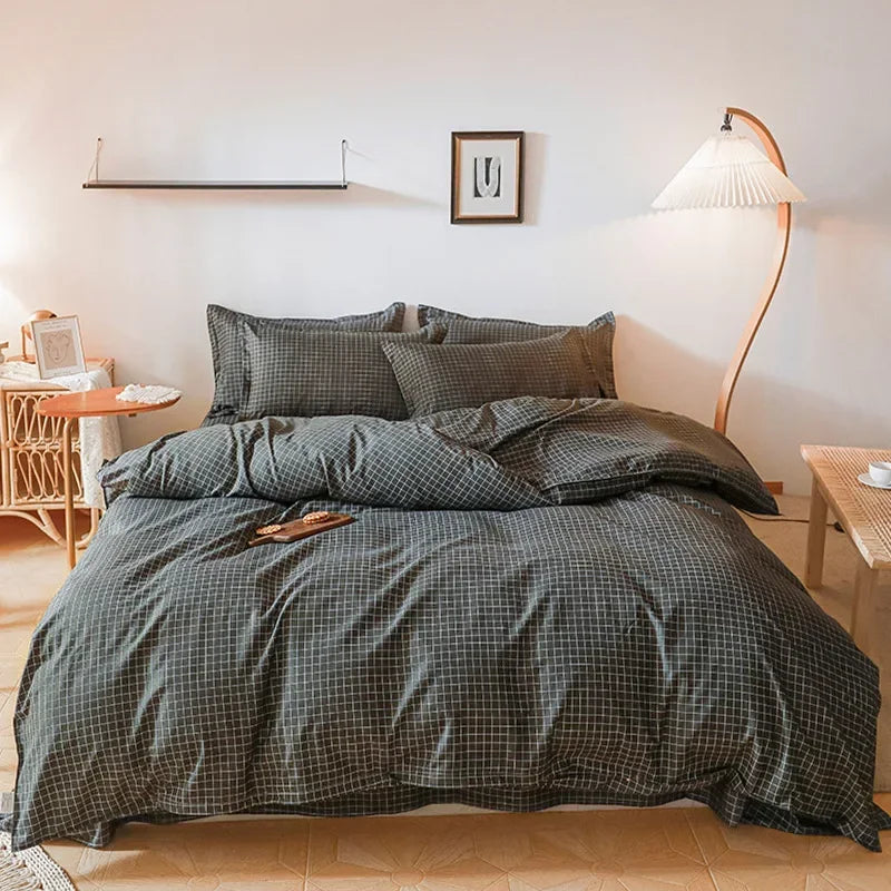 Black White Small Checks Printed Bed Set - 4 Pcs