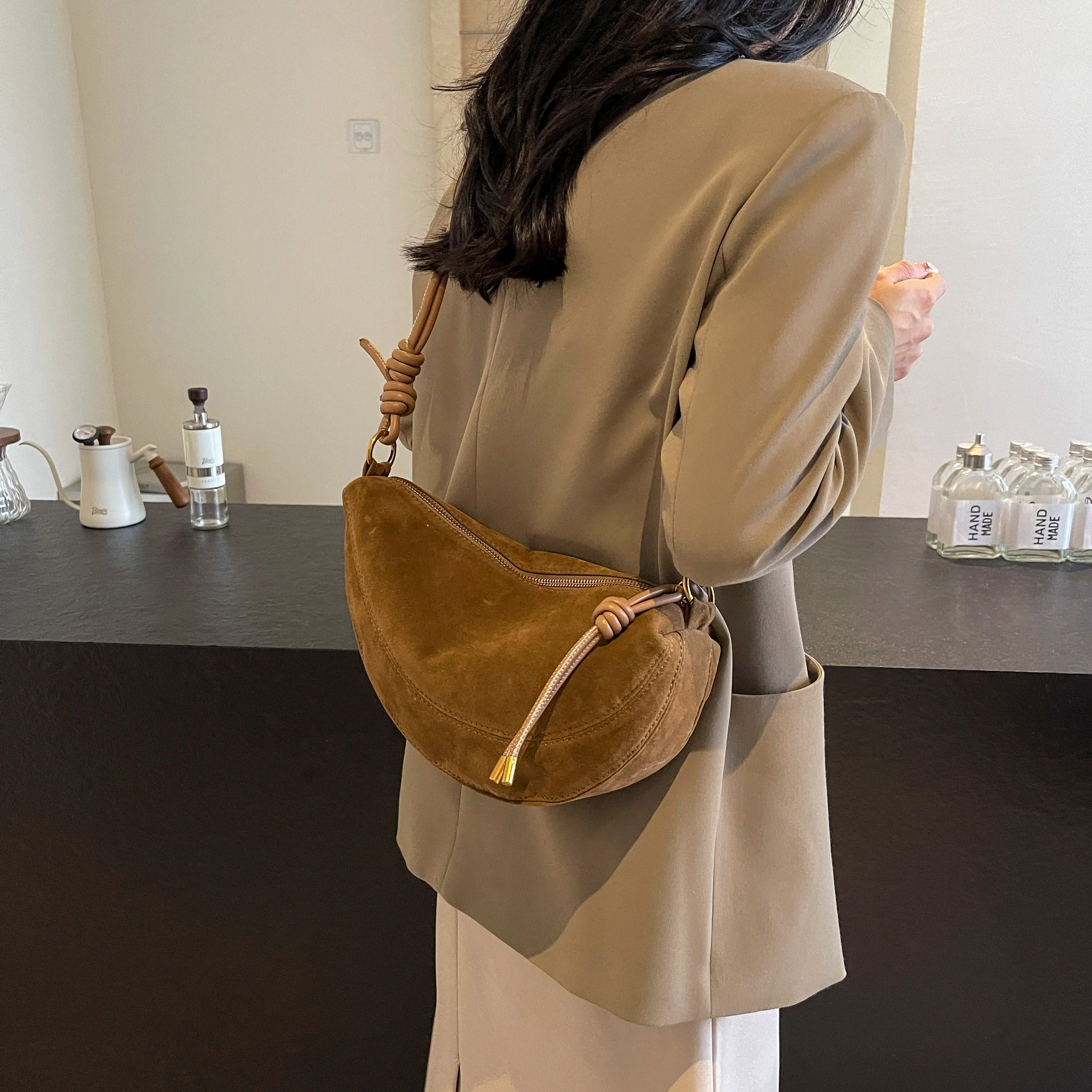 Retro Design Women's Crossbody Dumpling Bag
