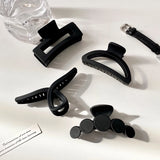 Elegant Black Geometric Hair Claw for Women