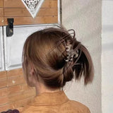 5.5cm Long Red Acetate Hair Crabs for Women