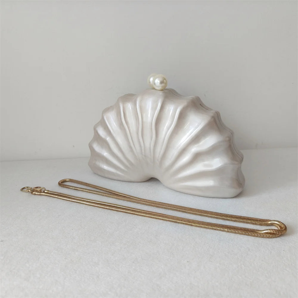 Original Shell Half Room Beaded Bag Clutch