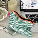 Hot Portable Large Capacity Plaid Makeup Bag