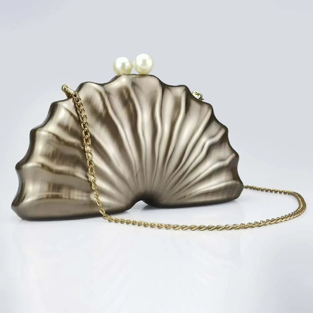 Original Shell Half Room Beaded Bag Clutch