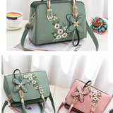 Large Capacity Lychee Pattern Crossbody Bag