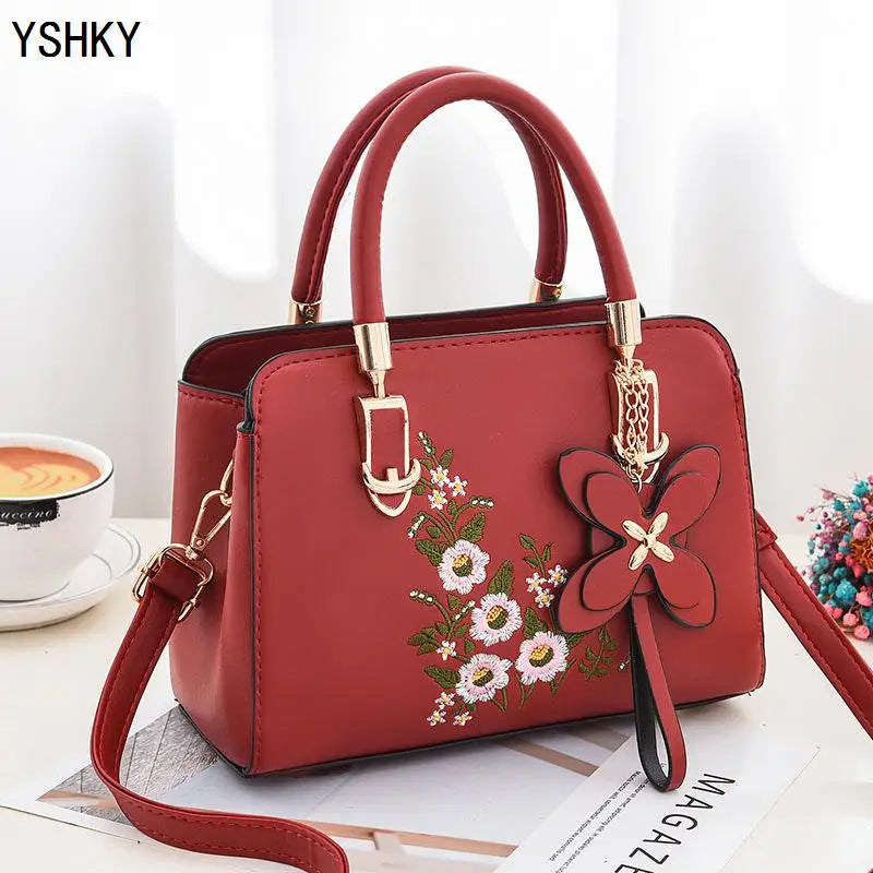 Large Capacity Lychee Pattern Crossbody Bag