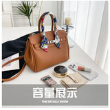 2025 New Retro Kelly Bag with Large Capacity