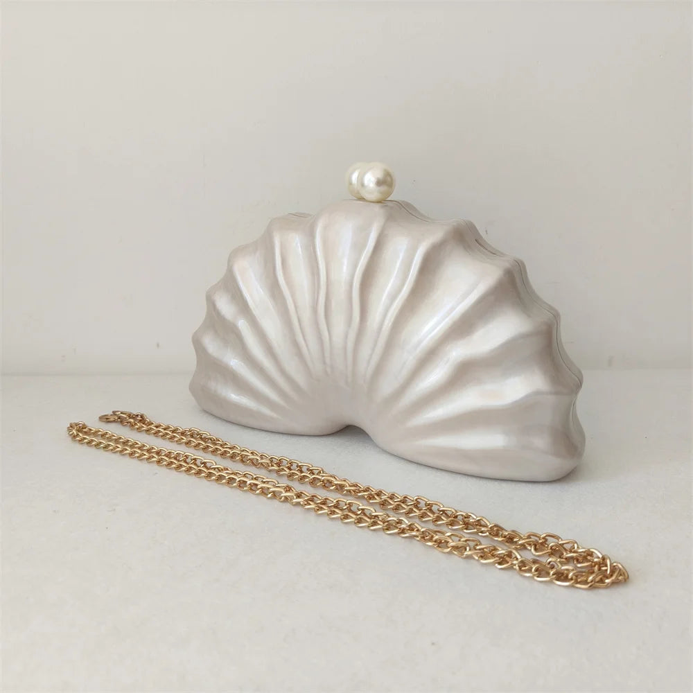Original Shell Half Room Beaded Bag Clutch